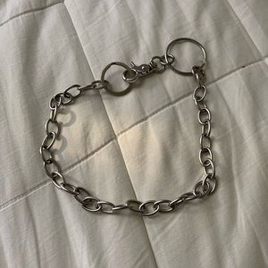 Brandy Melville chain